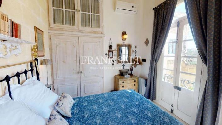 Image No.9-4 Bed Farmhouse for sale