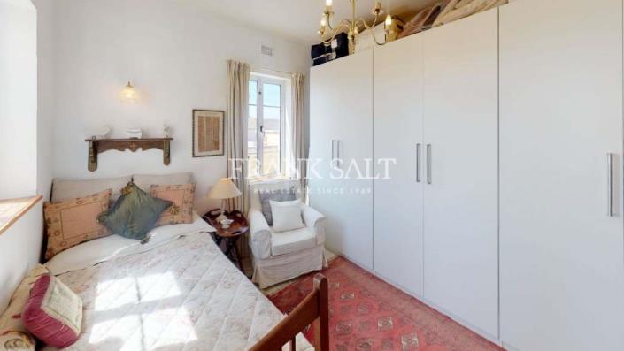 Image No.13-4 Bed Farmhouse for sale