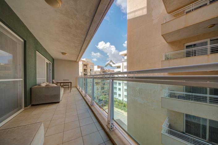 Image No.23-3 Bed Apartment for sale