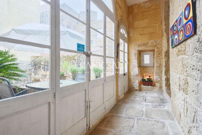 Image No.3-3 Bed Farmhouse for sale