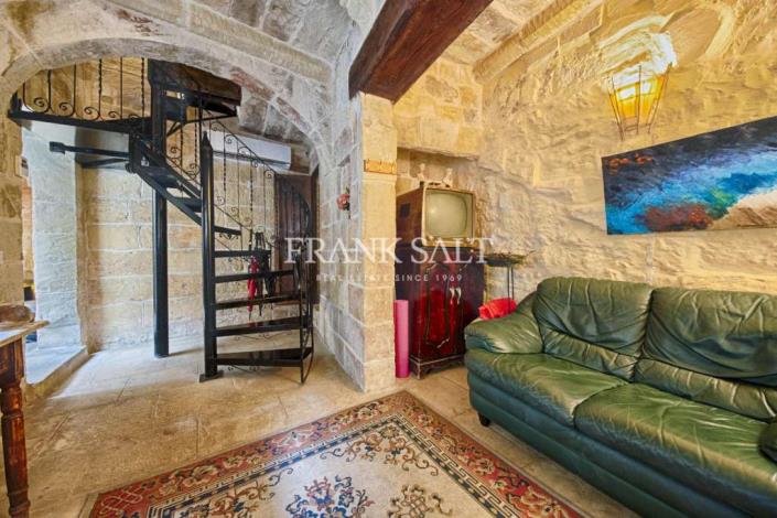 Image No.6-3 Bed Farmhouse for sale