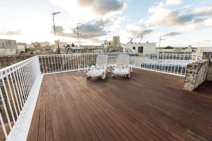 Image No.16-3 Bed Farmhouse for sale