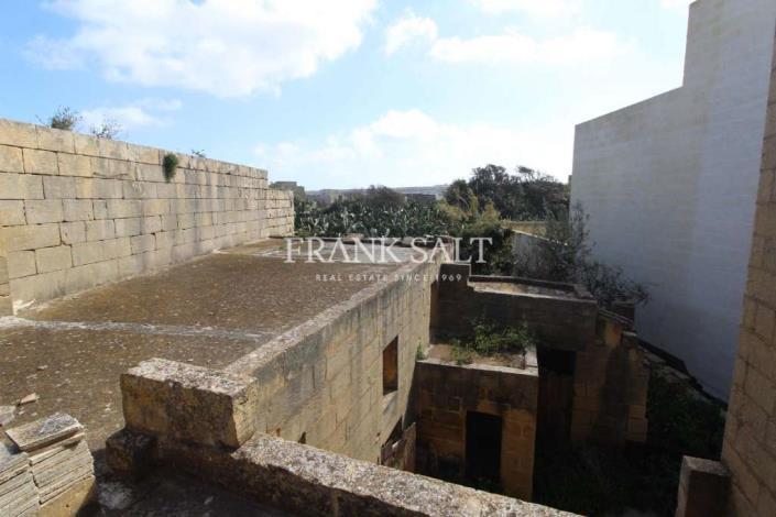 Image No.4-2 Bed Townhouse for sale