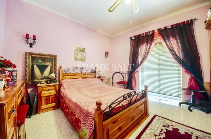 Image No.8-3 Bed Apartment for sale