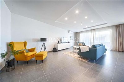 3 Bed Apartment for sale