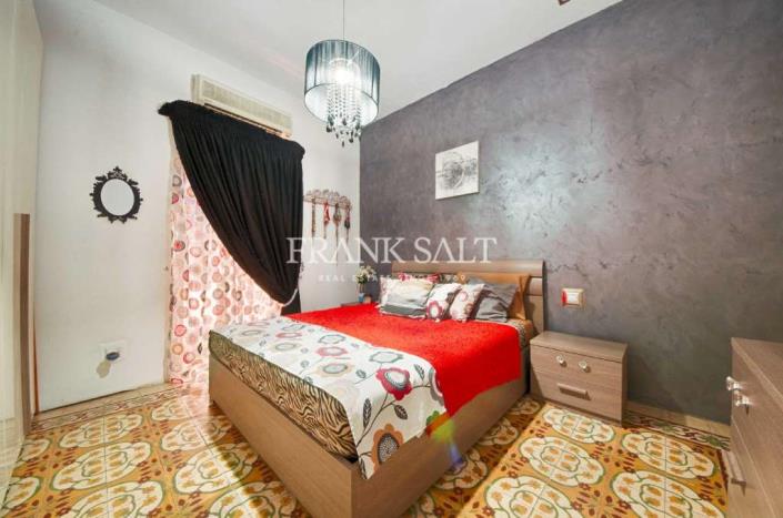 Image No.3-3 Bed Townhouse for sale