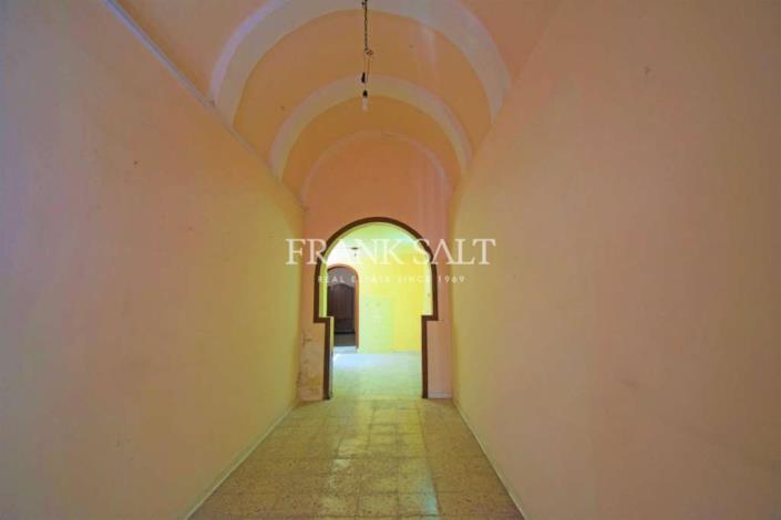 Image No.1-2 Bed Townhouse for sale