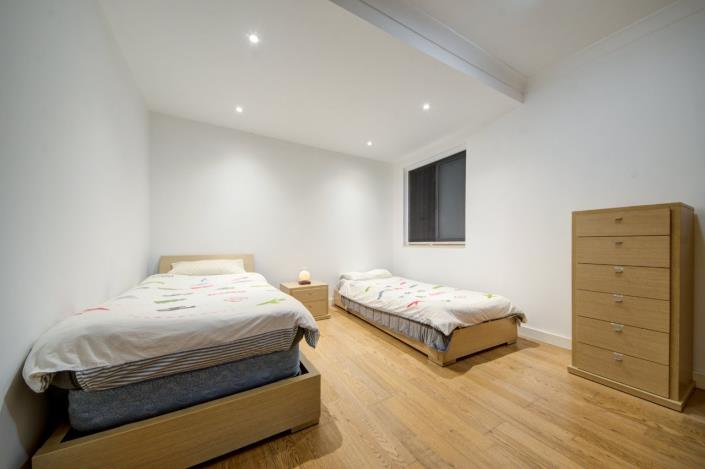 Image No.8-3 Bed Apartment for sale