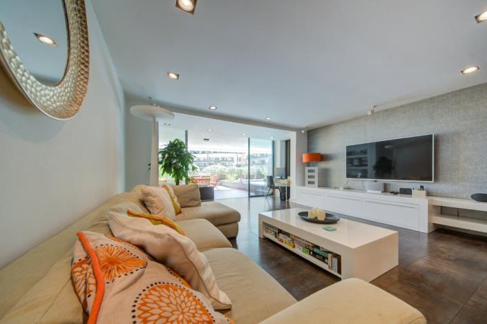 Image No.12-3 Bed Apartment for sale