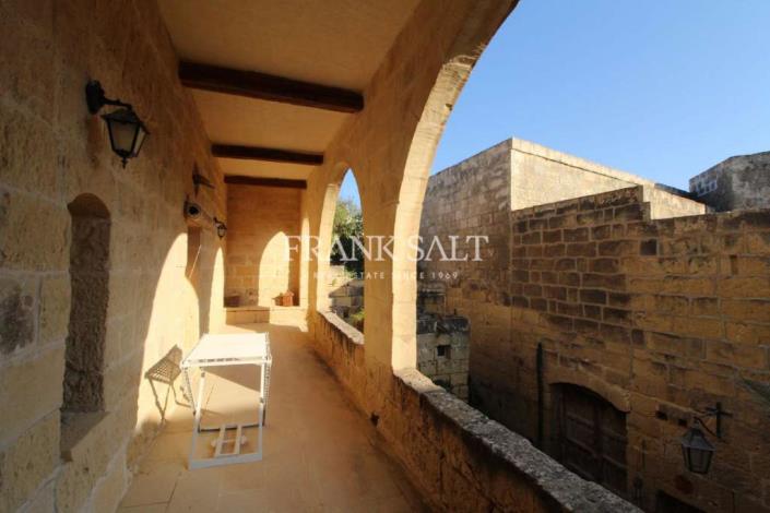 Image No.3-2 Bed Farmhouse for sale