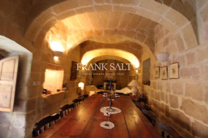 Image No.7-2 Bed Farmhouse for sale