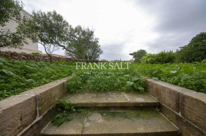 Image No.9-1 Bed Townhouse for sale