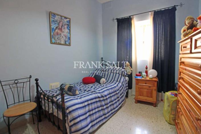 Image No.6-4 Bed Townhouse for sale