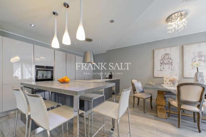 Image No.7-3 Bed Maisonette for sale