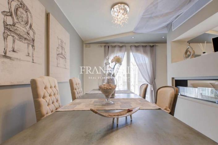 Image No.8-3 Bed Maisonette for sale