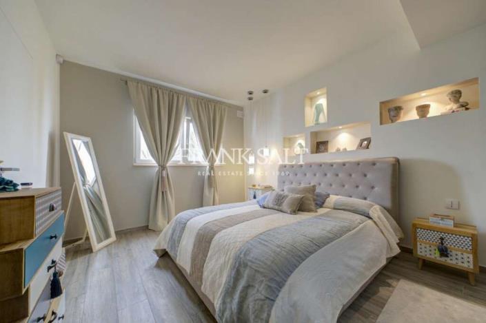 Image No.11-3 Bed Maisonette for sale