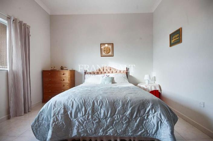 Image No.5-4 Bed Country House for sale