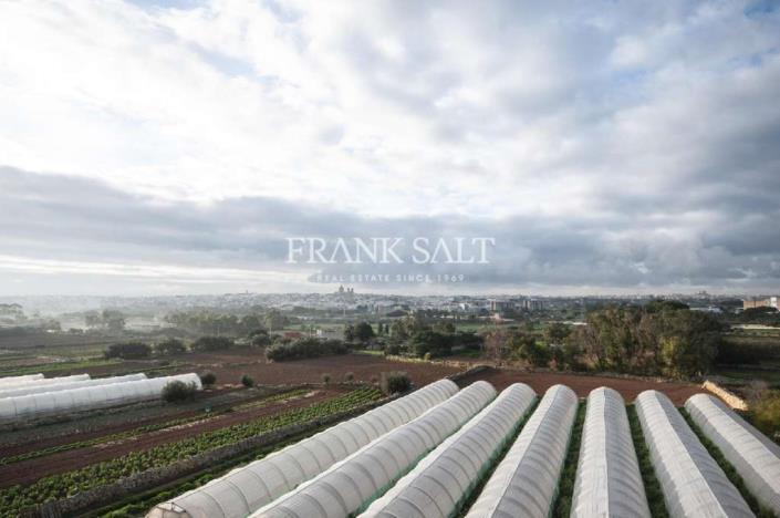 Image No.13-4 Bed Country House for sale