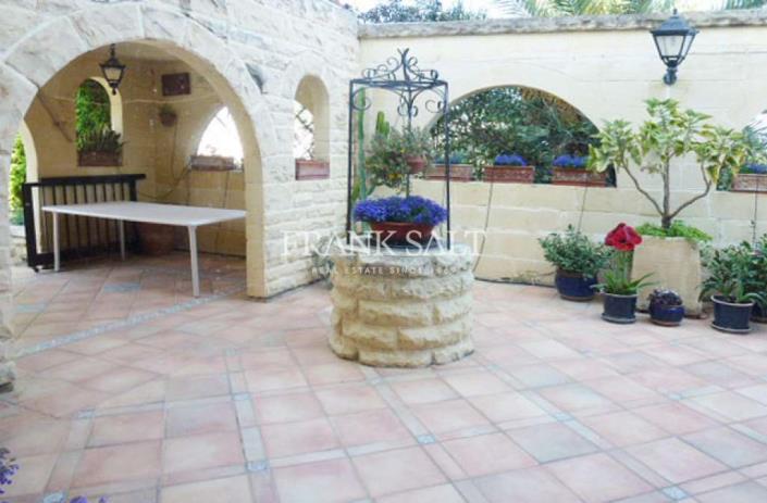 Image No.2-4 Bed Villa for sale