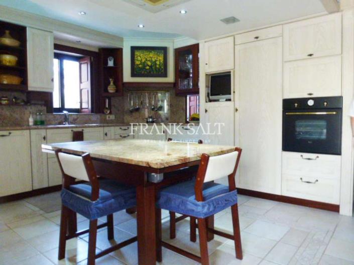 Image No.6-4 Bed Villa for sale