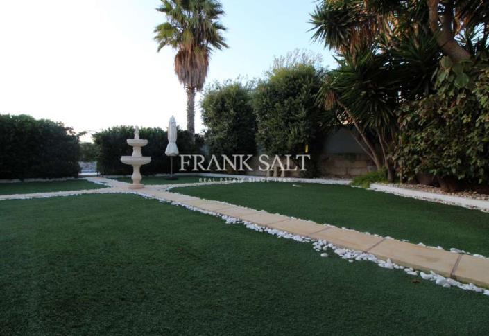 Image No.3-5 Bed Villa for sale