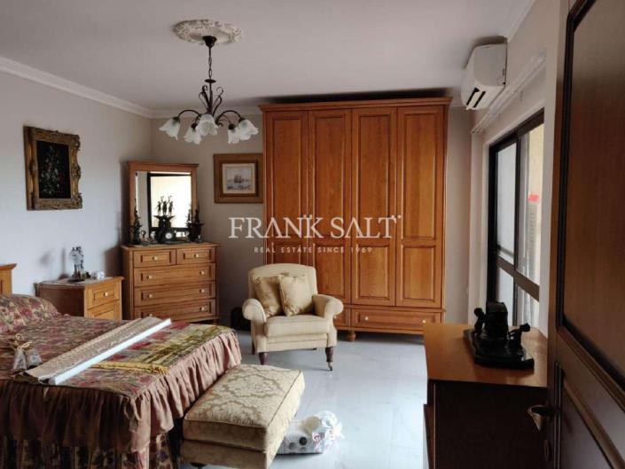 Image No.3-3 Bed Apartment for sale