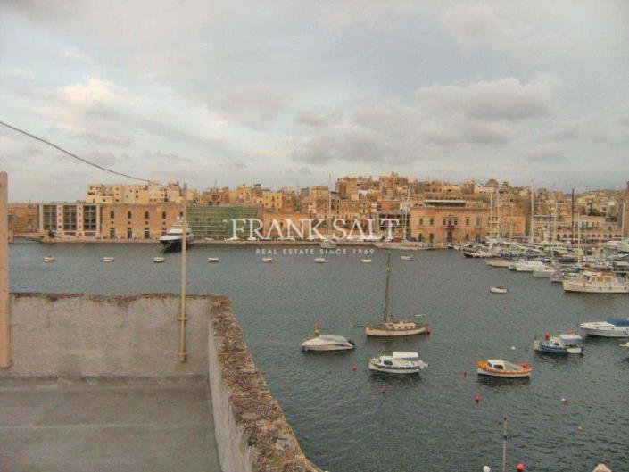 Image No.3-2 Bed Village House for sale