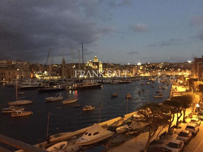 Image No.4-2 Bed Village House for sale