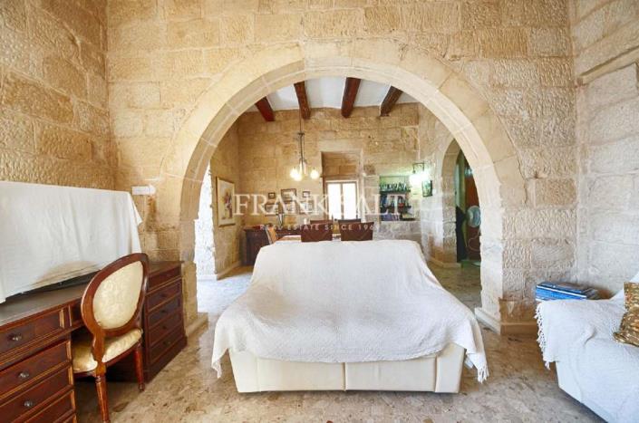 Image No.6-2 Bed Village House for sale