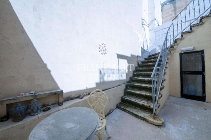 Image No.12-2 Bed Village House for sale