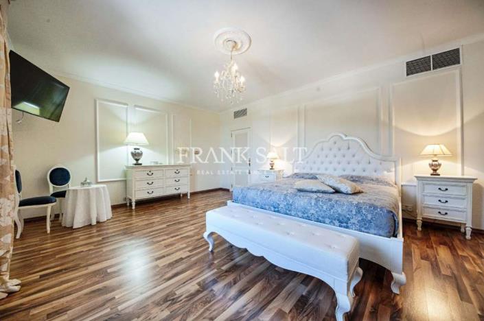 Image No.9-5 Bed Bungalow for sale