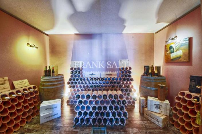 Image No.17-5 Bed Bungalow for sale