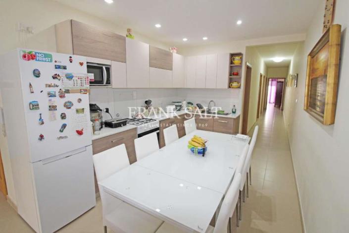 Image No.3-3 Bed Apartment for sale