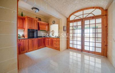 Appartement de 2 chambres à vendre à Ghajnsielem