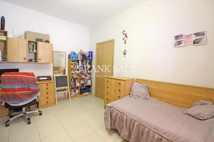 Image No.15-2 Bed Apartment for sale