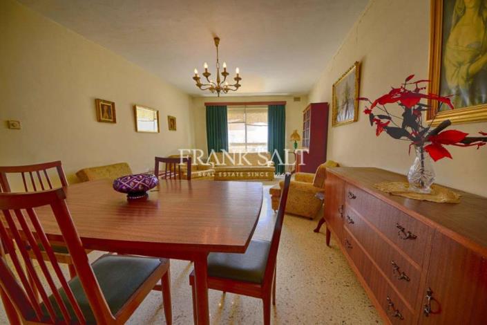 Image No.2-Appartement de 3 chambres à vendre à Sliema