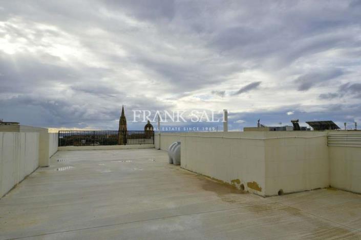 Image No.9-Appartement de 3 chambres à vendre à Ghajnsielem