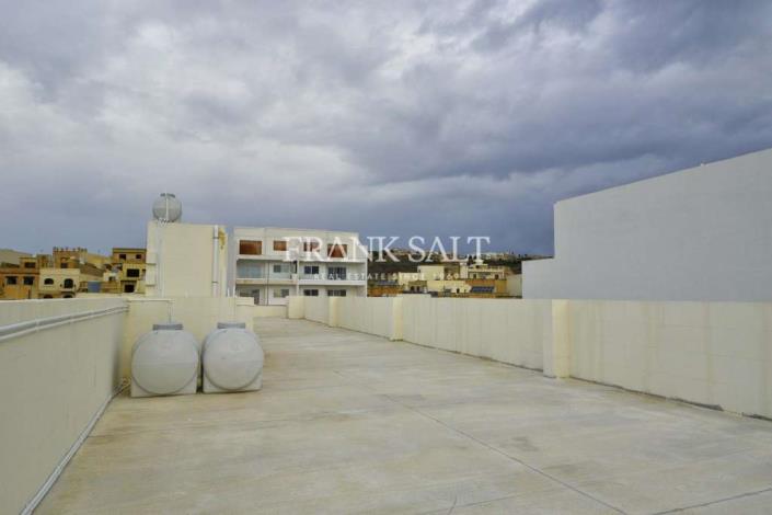 Image No.10-Appartement de 3 chambres à vendre à Ghajnsielem