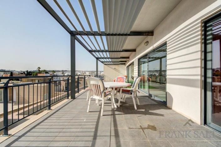 Image No.9-3 Bed Apartment for sale