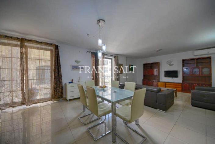 Image No.2-Appartement de 3 chambres à vendre à Sliema