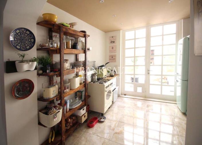 Image No.3-2 Bed Farmhouse for sale