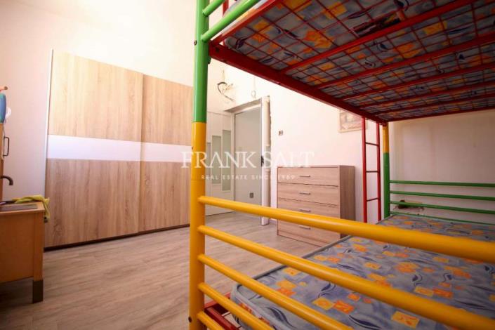 Image No.11-2 Bed Farmhouse for sale