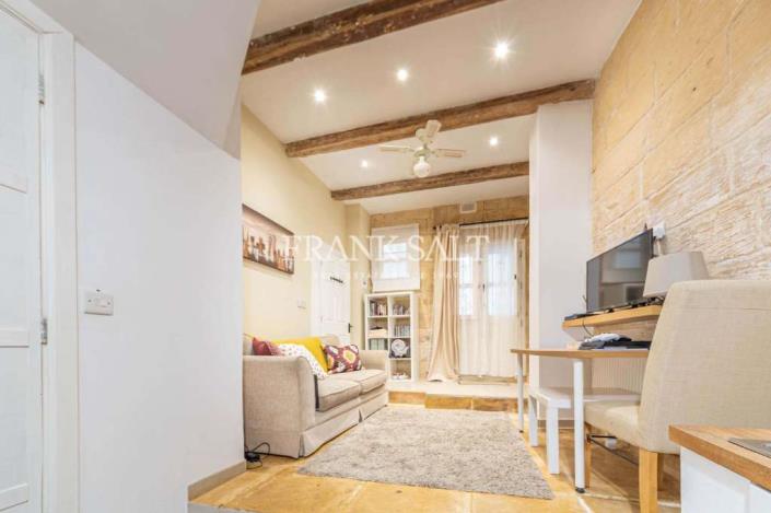 Image No.1-3 Bed Townhouse for sale