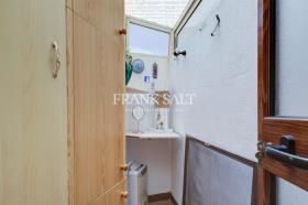 Image No.20-3 Bed House for sale
