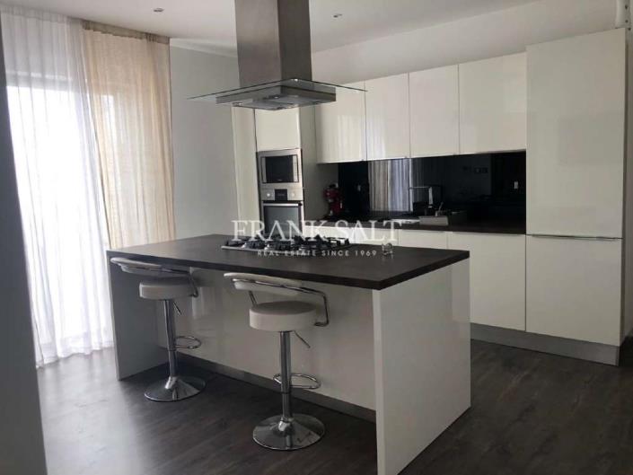 Image No.4-Penthouse de 2 chambres à vendre à Rabat