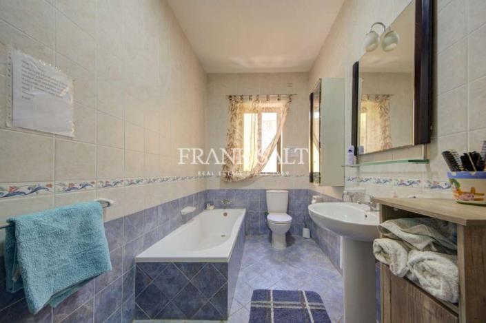 Image No.6-Appartement de 3 chambres à vendre à St Paul's Bay