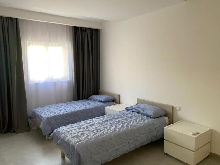 Image No.10-3 Bed Apartment for sale