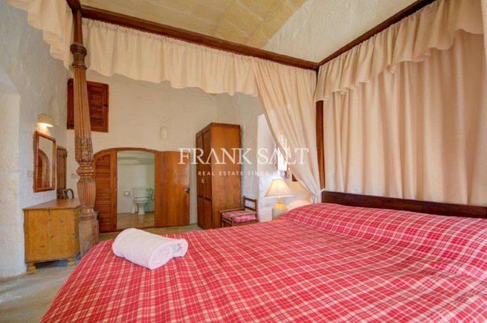 Image No.5-3 Bed Farmhouse for sale