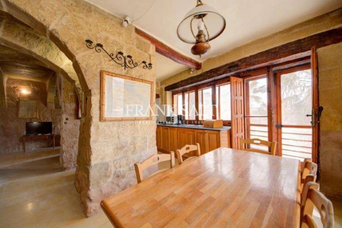 Image No.8-3 Bed Farmhouse for sale