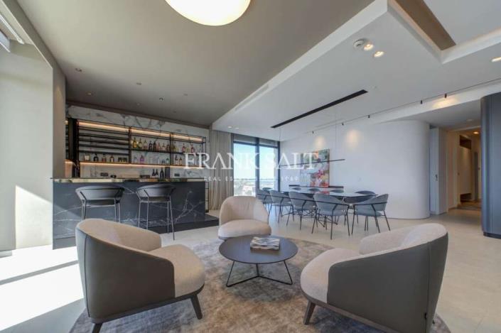 Image No.10-4 Bed Apartment for sale